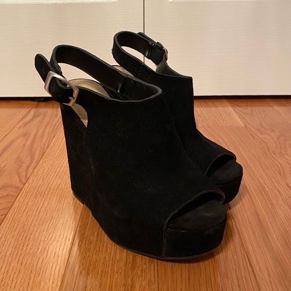 BCBGeneration Fader Ankle Strap Wedge Platform - Picture 1 of 7